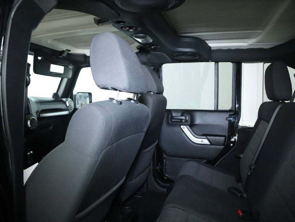 2012 Jeep Wrangler Unlimited Sahara