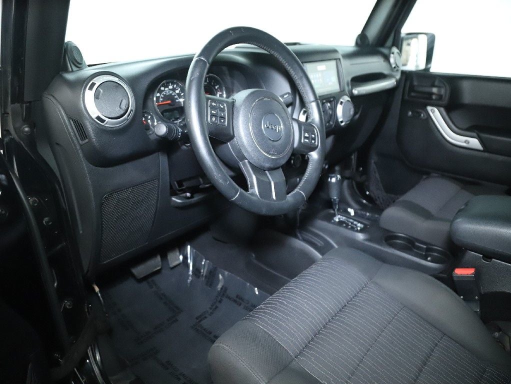 2012 Jeep Wrangler Unlimited Sahara