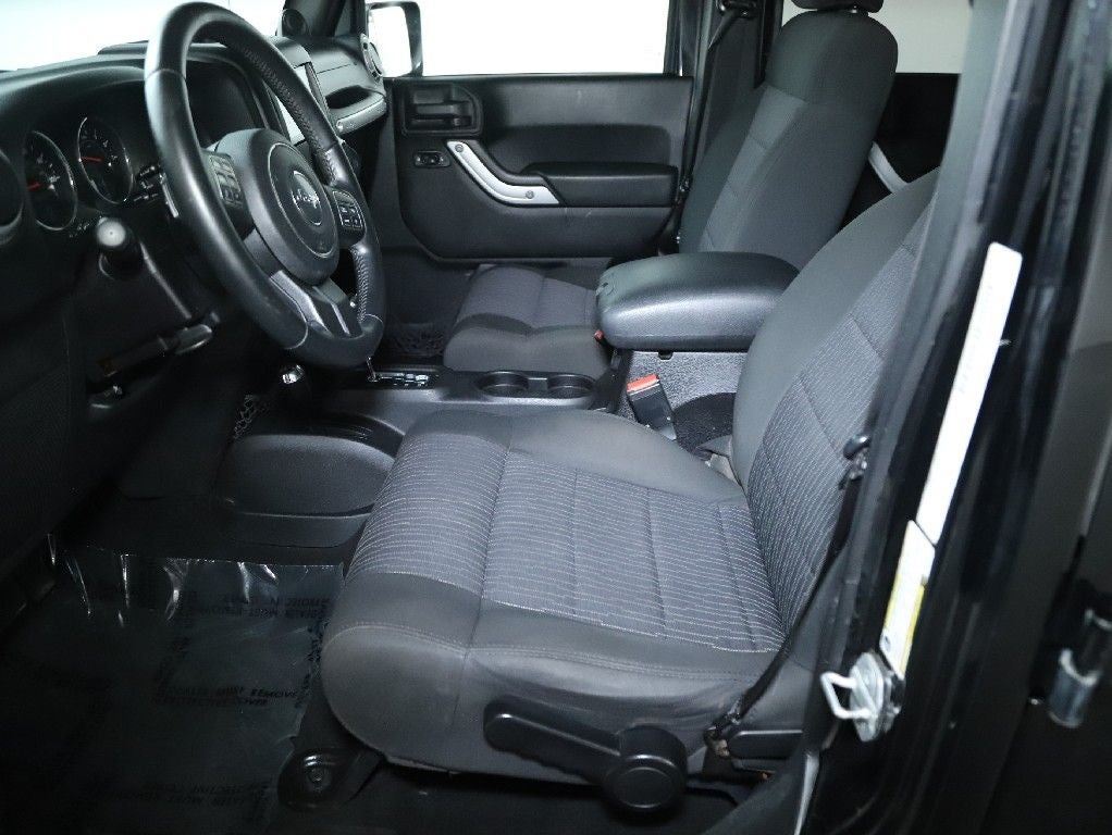 2012 Jeep Wrangler Unlimited Sahara