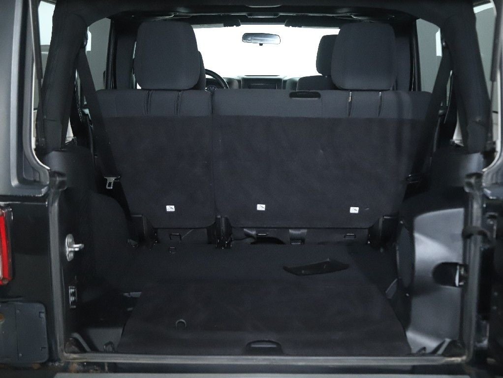 2012 Jeep Wrangler Unlimited Sahara