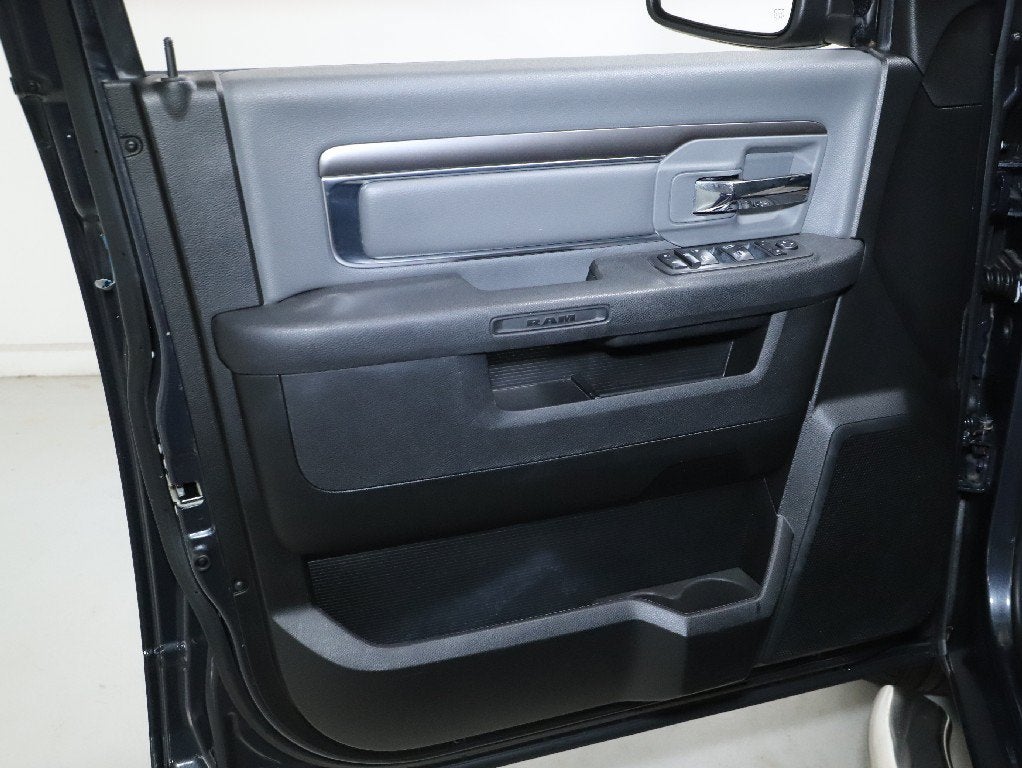 2021 RAM 1500 Classic SLT