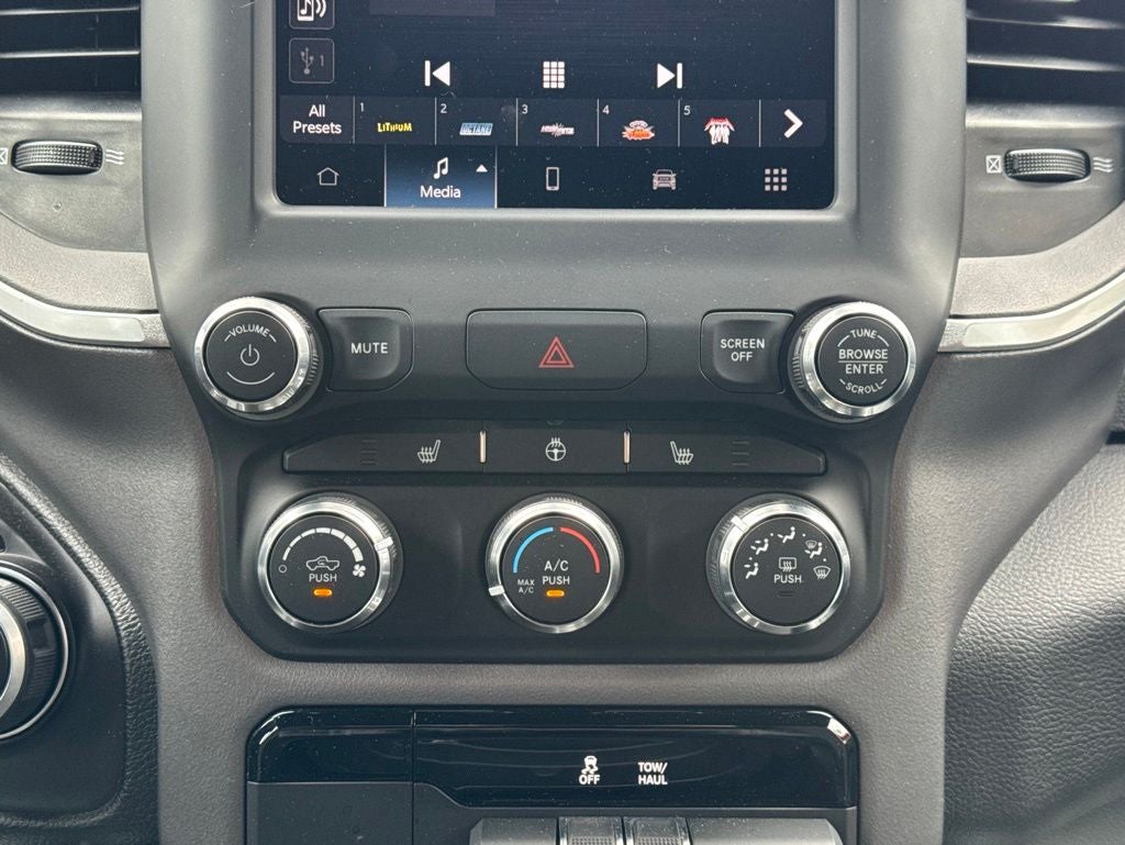 2023 RAM 1500 Big Horn/Lone Star
