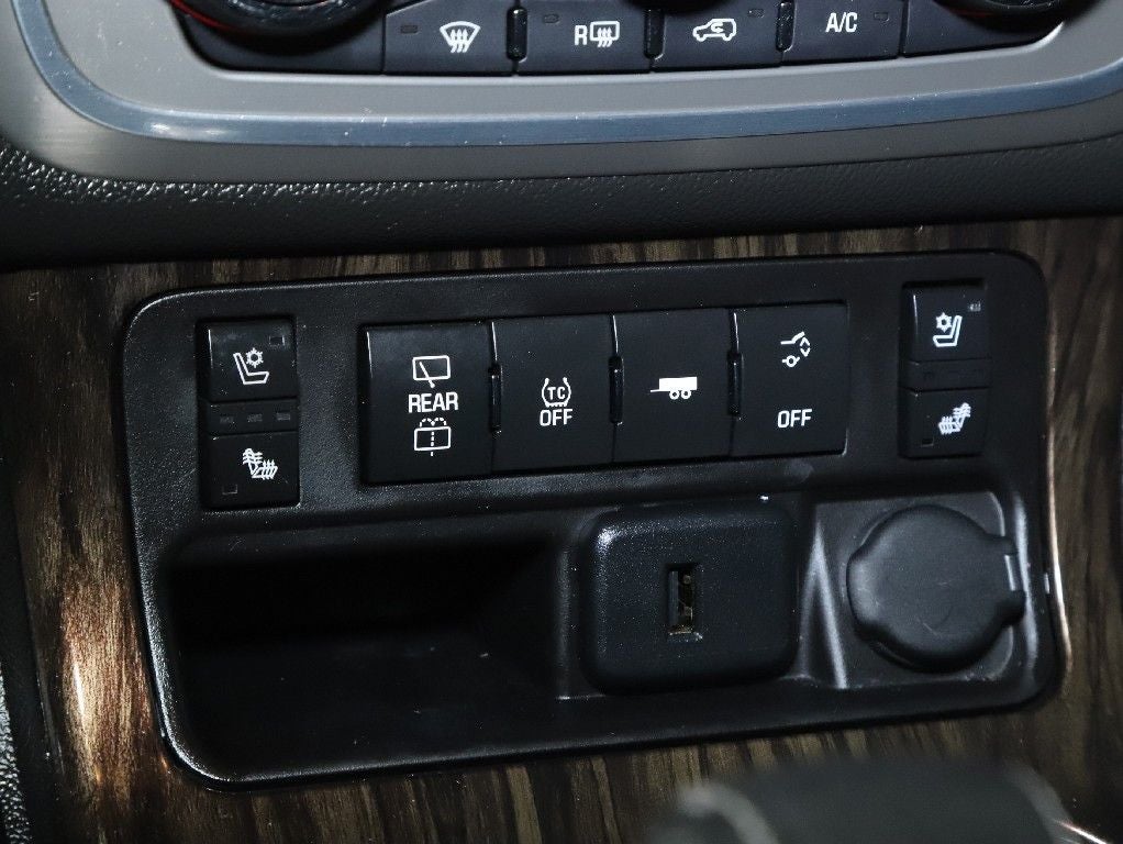 2015 GMC Acadia Denali