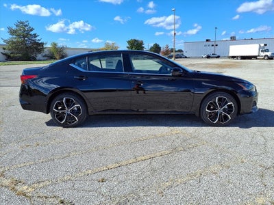 2025 Nissan Altima 2.5 SR