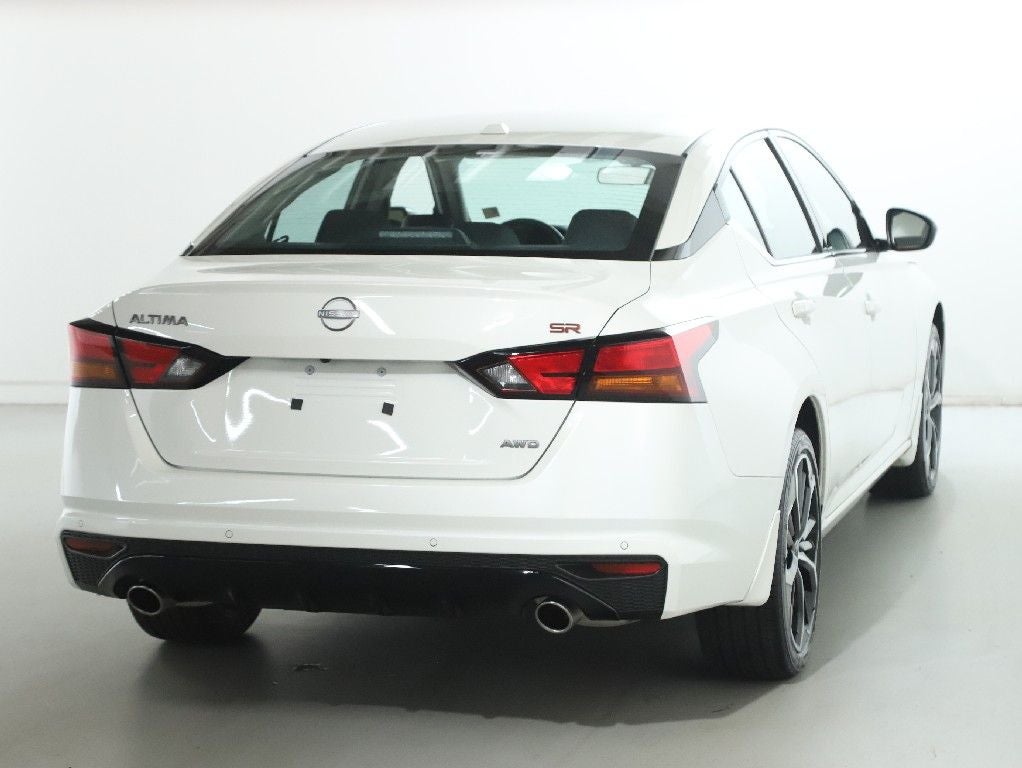 2025 Nissan Altima 2.5 SR