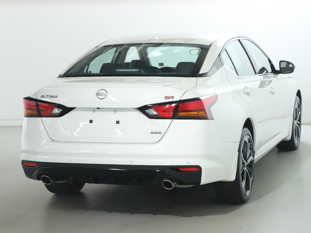 2025 Nissan Altima 2.5 SR