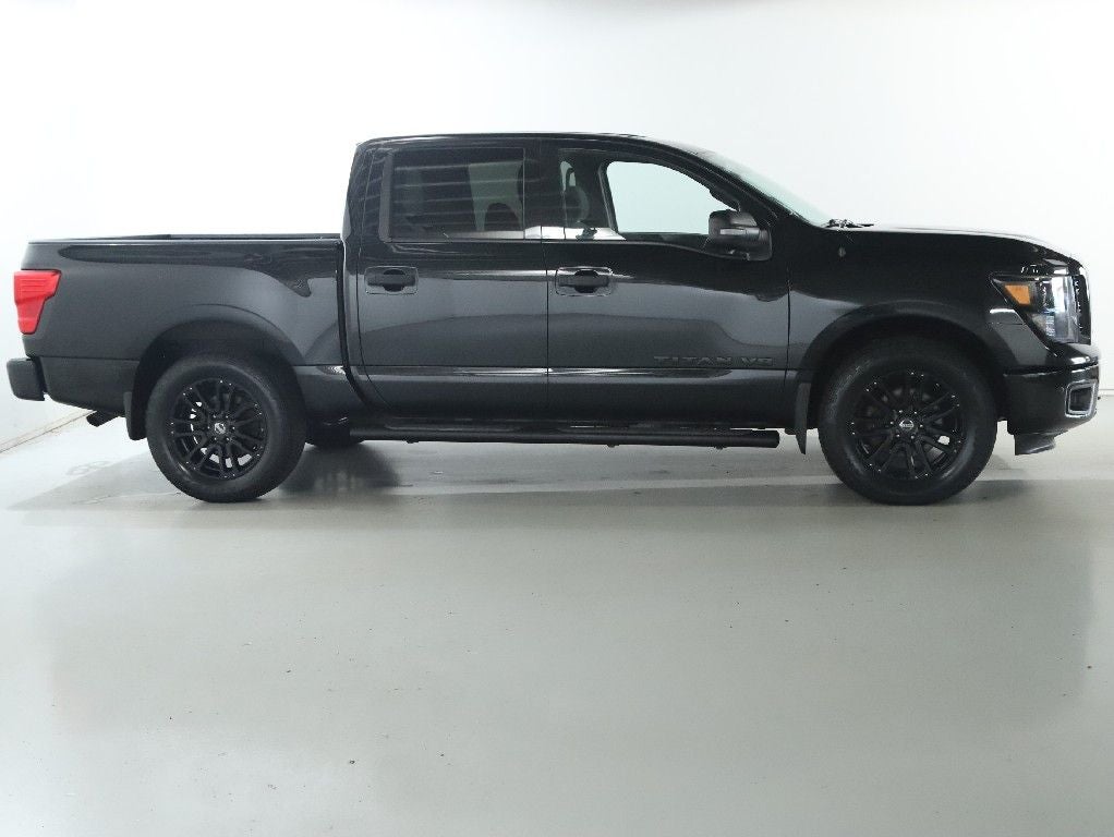 2019 Nissan Titan SV