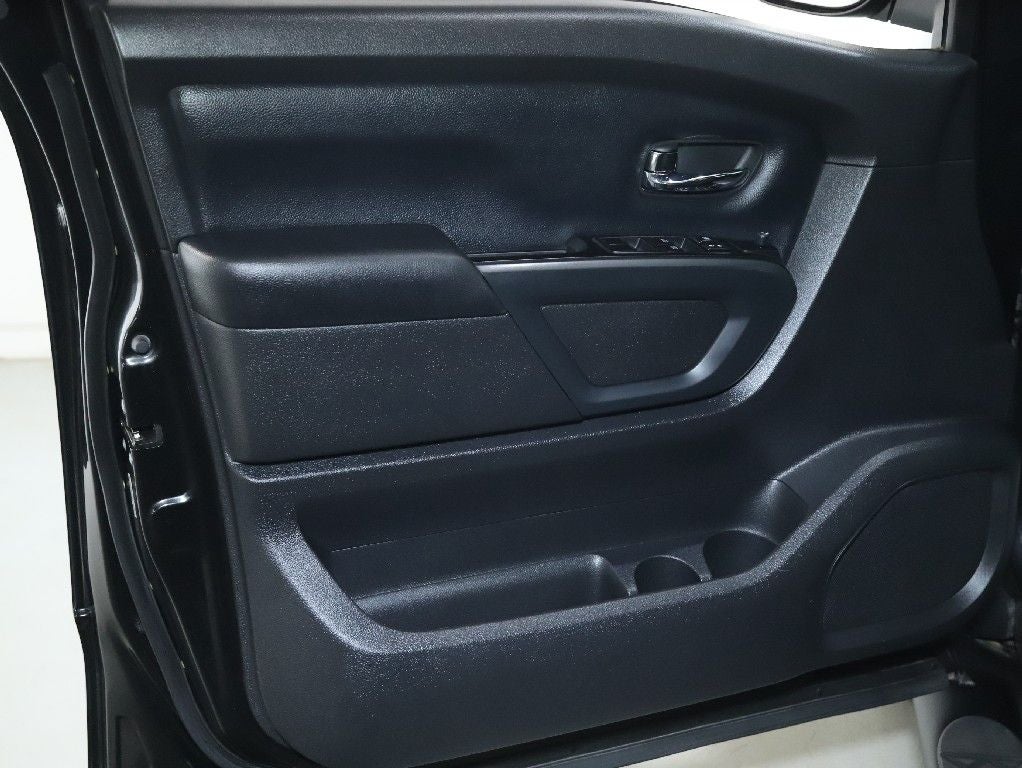 2019 Nissan Titan SV