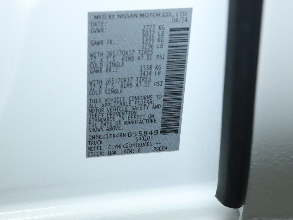 2024 Nissan Frontier SV