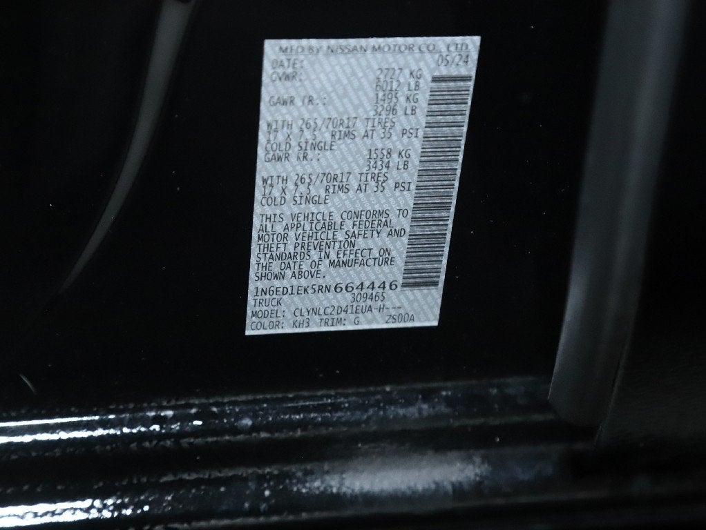 2024 Nissan Frontier SV