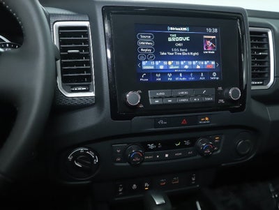 2024 Nissan Frontier SV