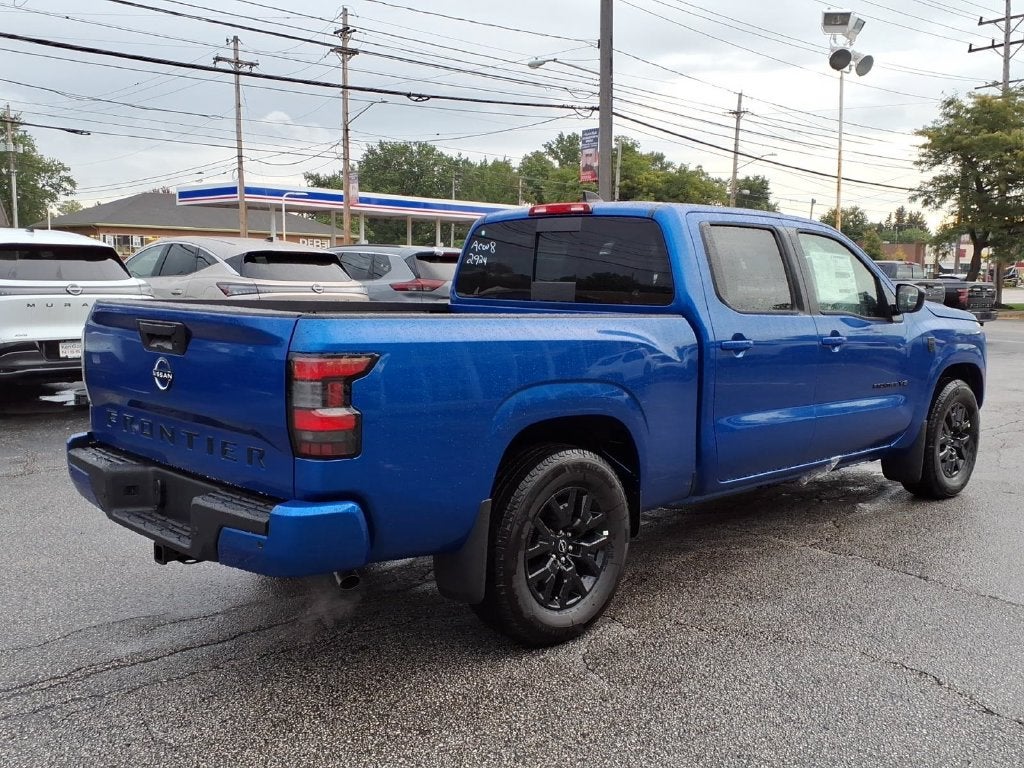 2027 Nissan Frontier SV