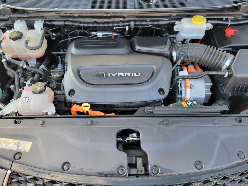 2023 Chrysler Pacifica Hybrid Touring L