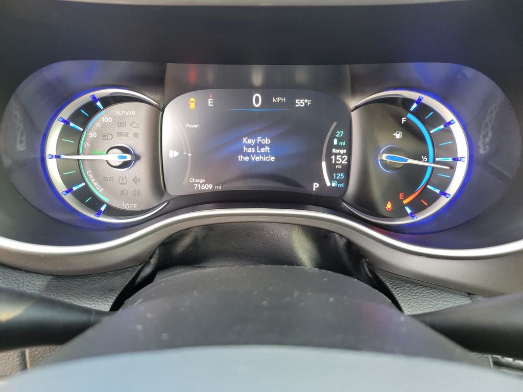2023 Chrysler Pacifica Hybrid Touring L