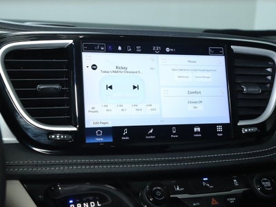 2023 Chrysler Pacifica Hybrid Touring L