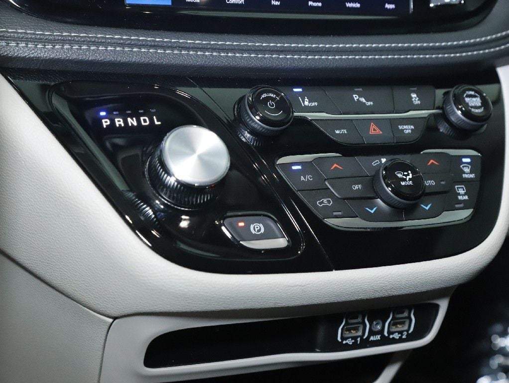 2024 Chrysler Pacifica Hybrid Select