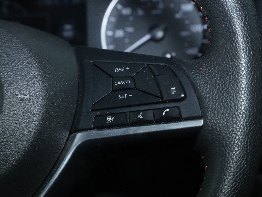 2024 Nissan Versa 1.6 SR