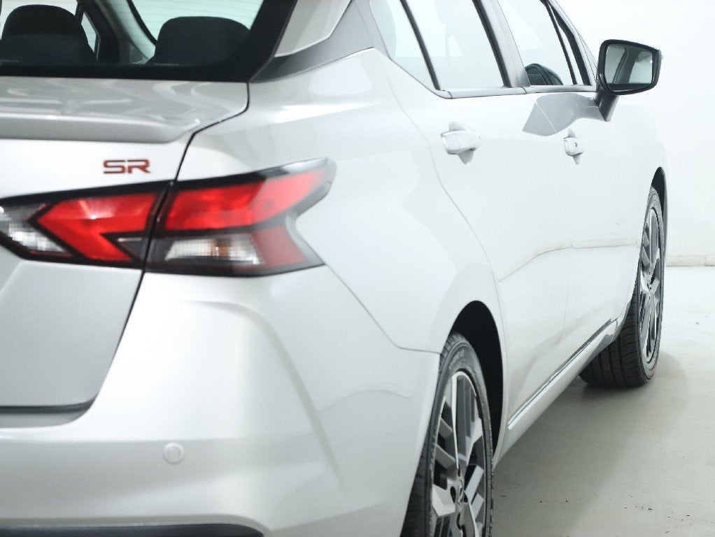 2024 Nissan Versa 1.6 SR