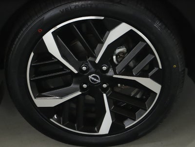 2024 Nissan Versa 1.6 SR