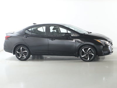 2024 Nissan Versa 1.6 SR