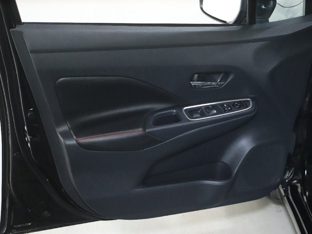2024 Nissan Versa 1.6 SR