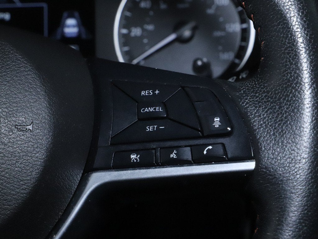 2024 Nissan Versa 1.6 SR