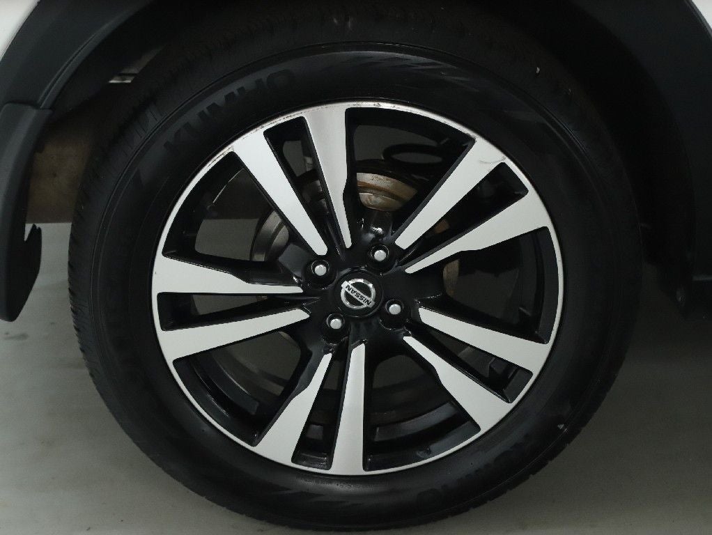 2019 Nissan Kicks SR