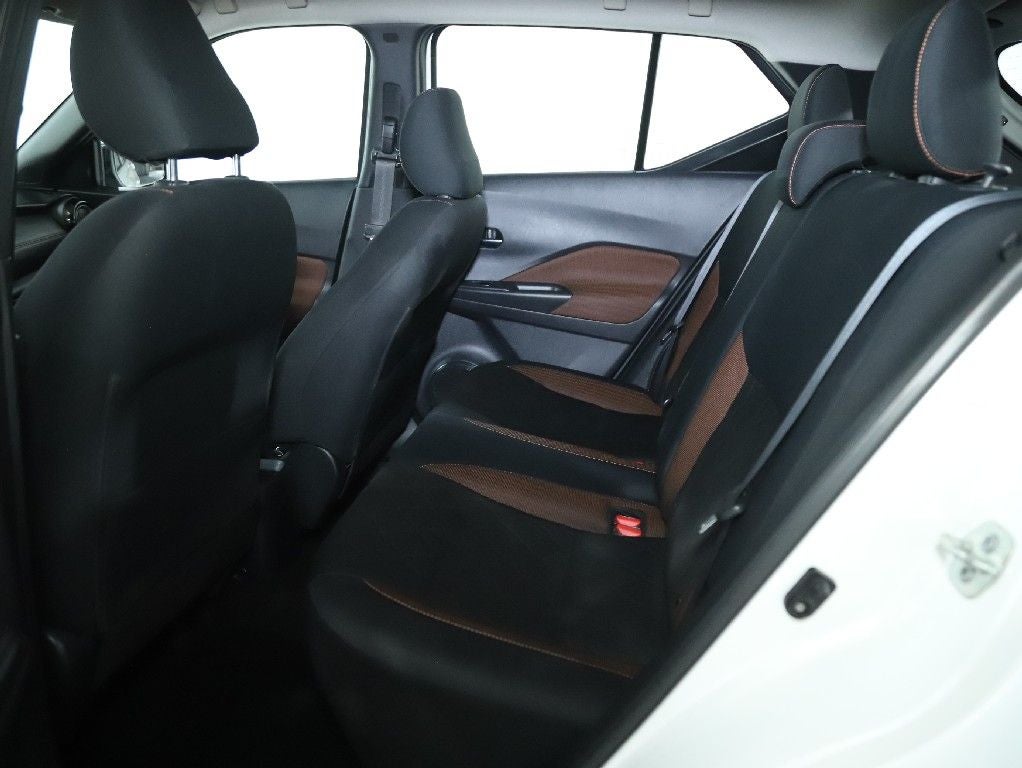 2019 Nissan Kicks SR