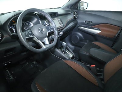 2019 Nissan Kicks SR