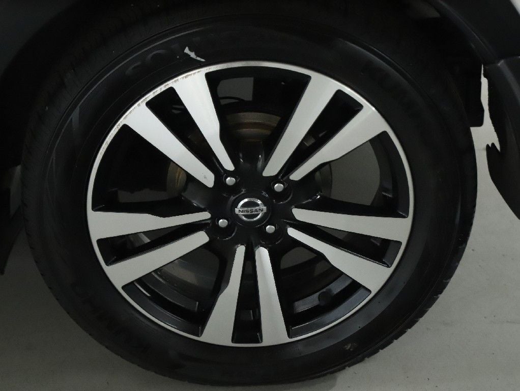 2019 Nissan Kicks SR