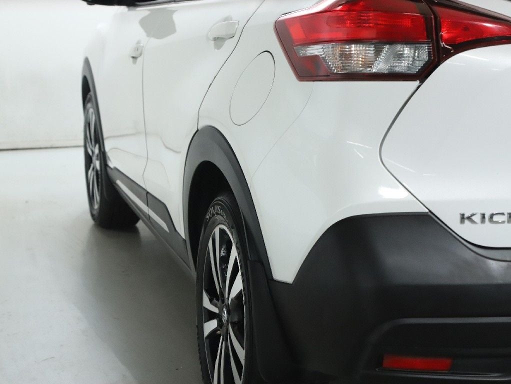 2019 Nissan Kicks SR