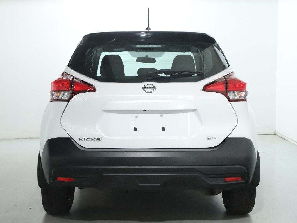 2019 Nissan Kicks SR