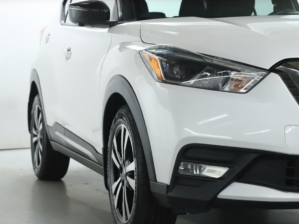 2019 Nissan Kicks SR