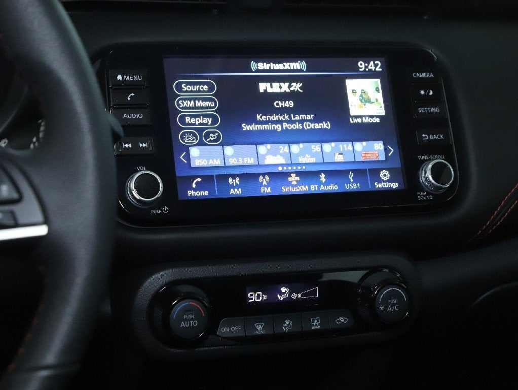 2024 Nissan Kicks SR