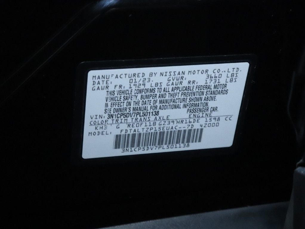 2023 Nissan Kicks SR