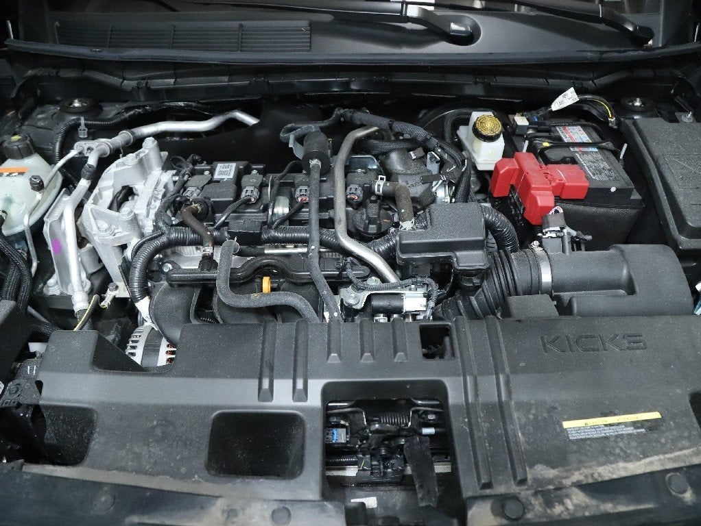 2025 Nissan Kicks SV