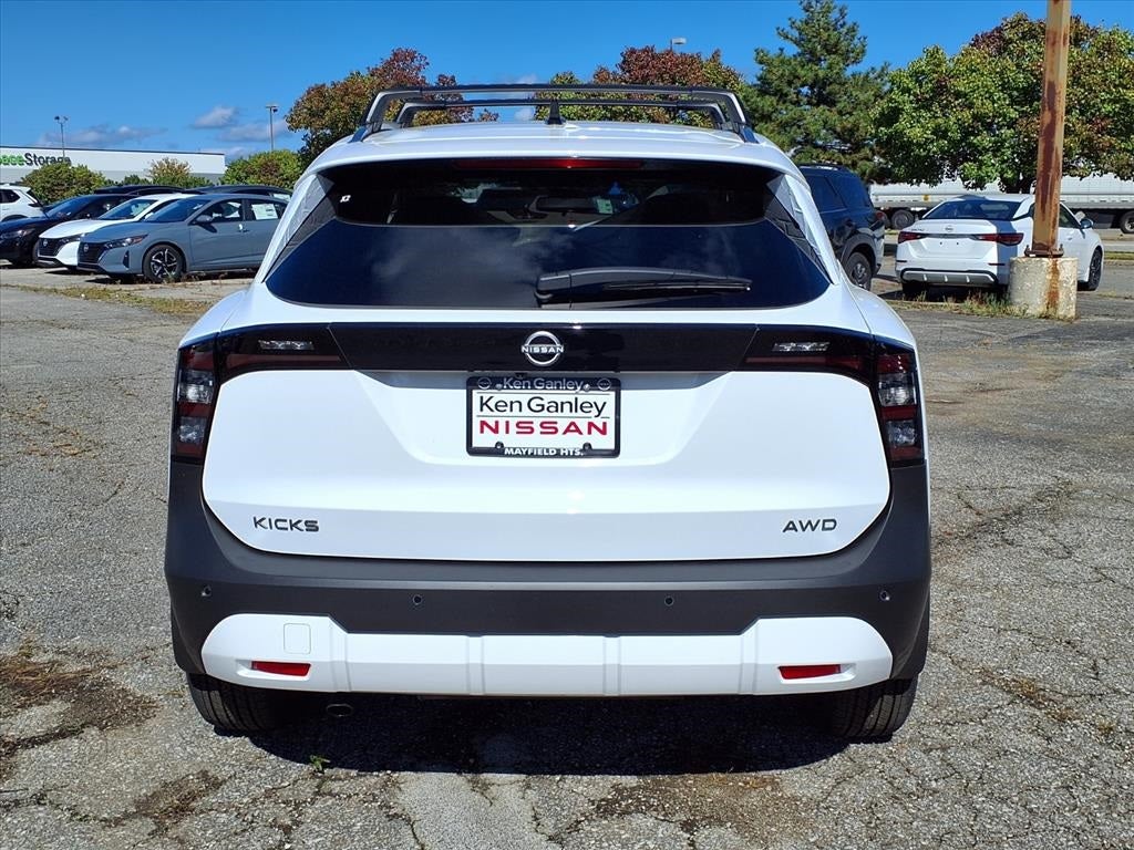 2026 Nissan Kicks SV