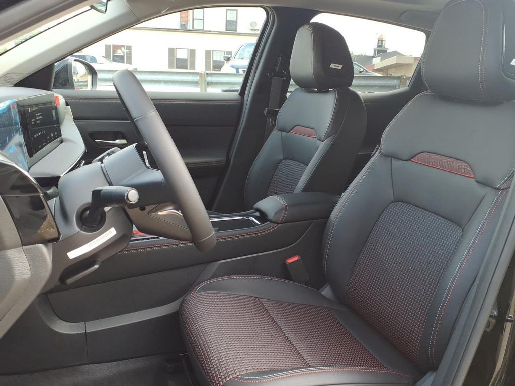 2027 Nissan Kicks SR