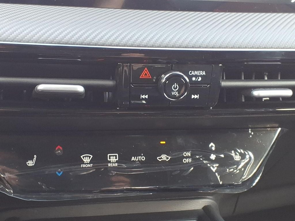 2027 Nissan Kicks SR