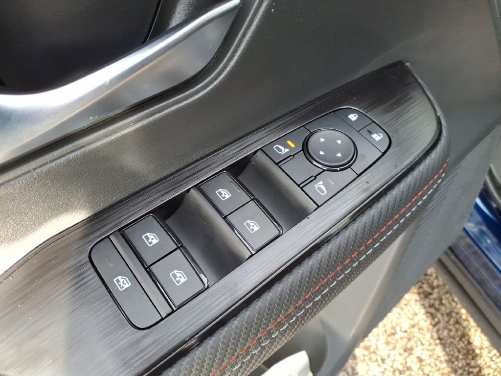 2027 Nissan Kicks SR