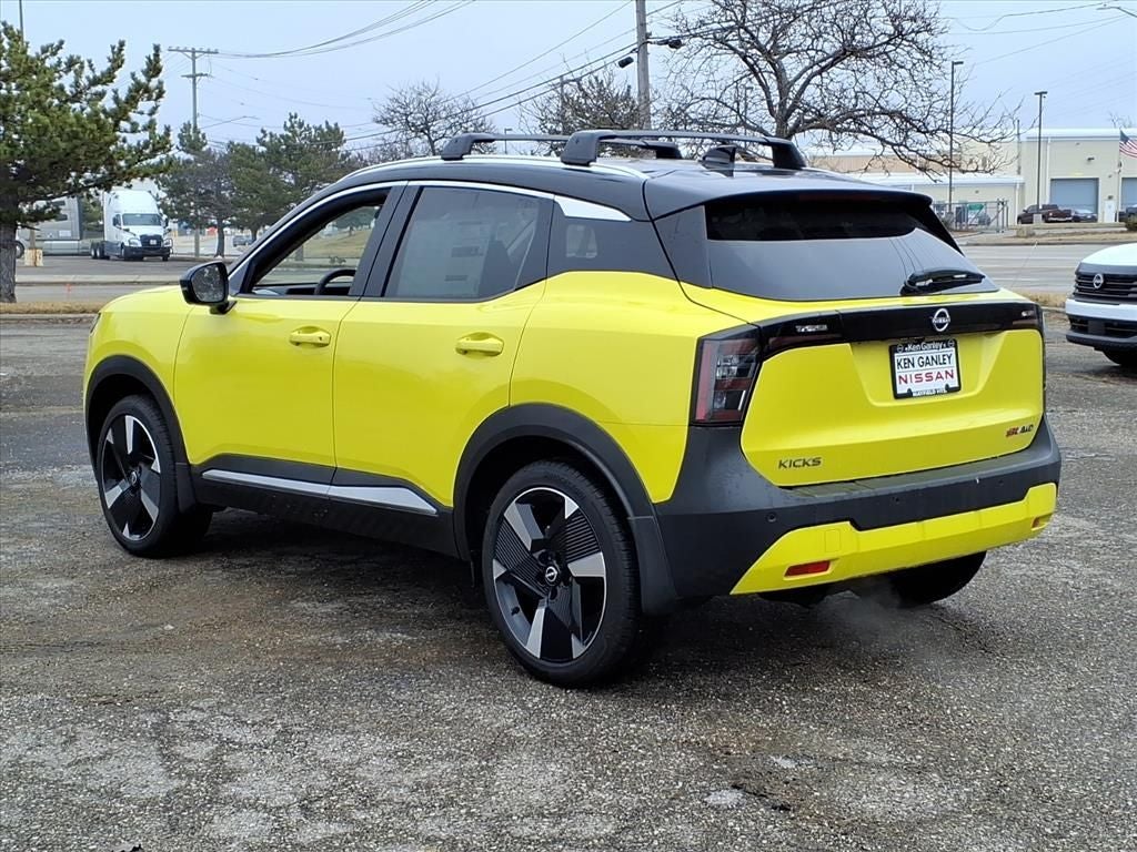 2026 Nissan Kicks SR