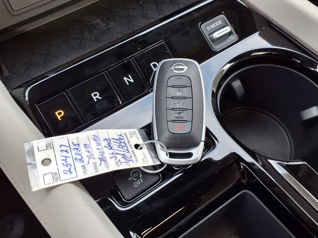 2025 Nissan Murano SL