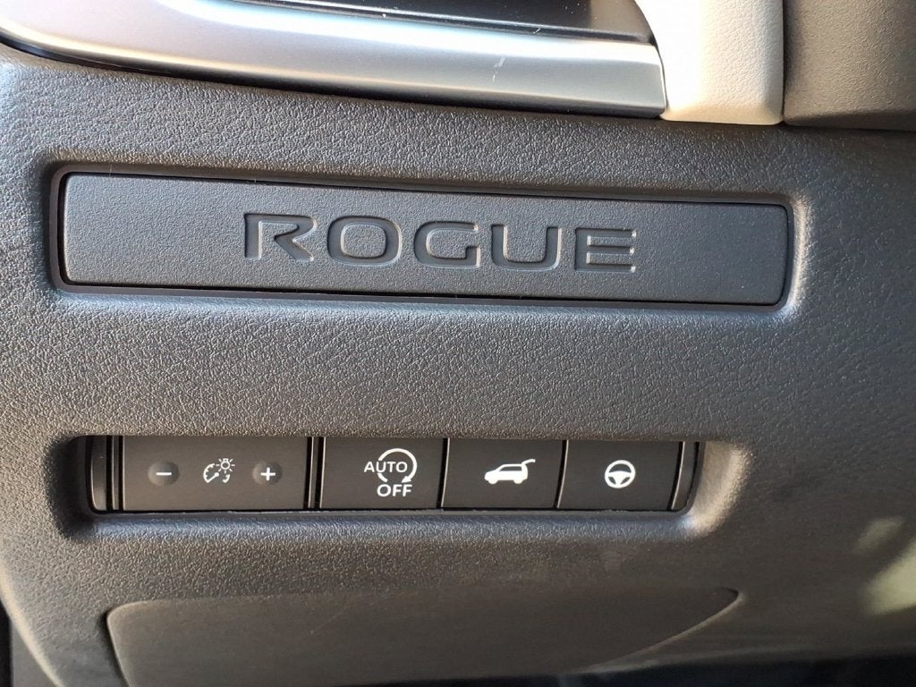 2027 Nissan Rogue Dark Armor