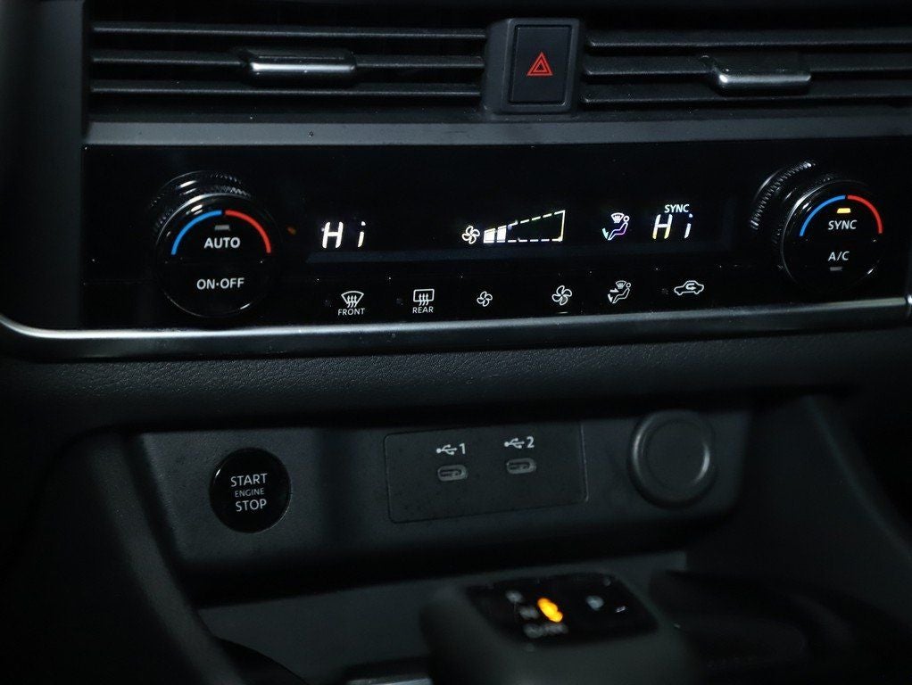 2025 Nissan Rogue SV