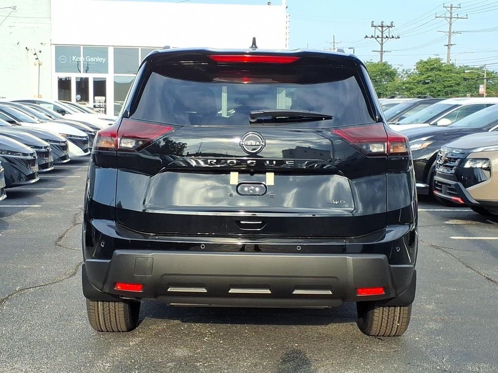 2026 Nissan Rogue Dark Armor