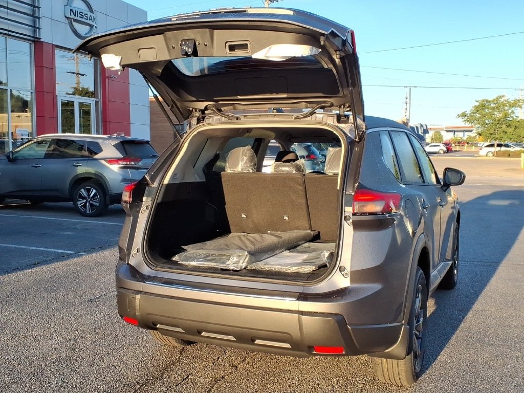 2027 Nissan Rogue SV