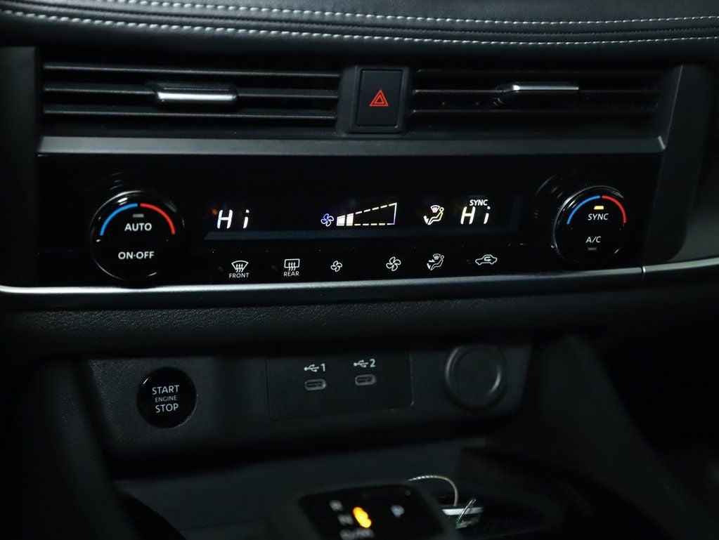 2025 Nissan Rogue SV