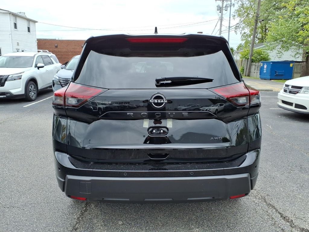 2026 Nissan Rogue Dark Armor