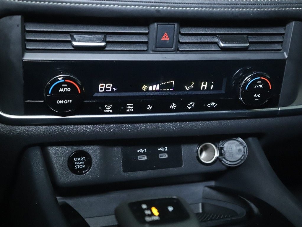 2025 Nissan Rogue SV