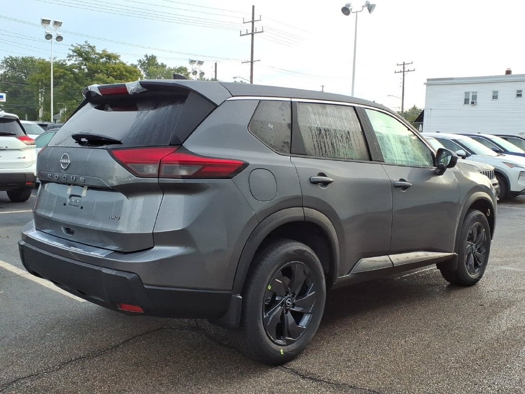 2027 Nissan Rogue SV